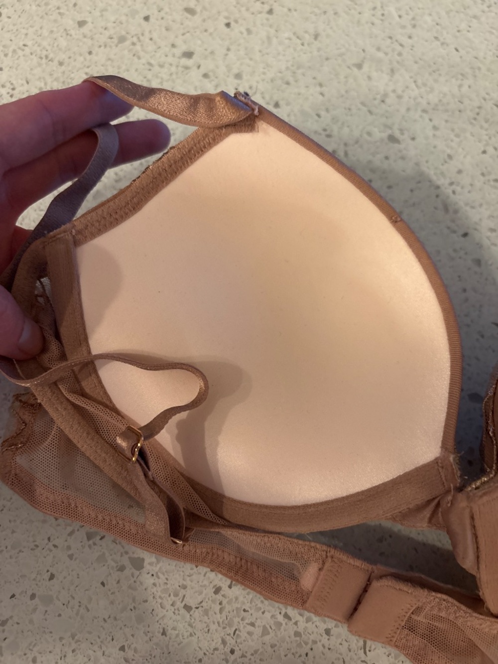 Victorias Secret Bra & String Thong - Picture 5 of 5